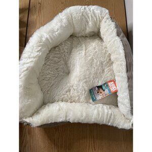 New Animal Planet Micro Suede Dog Cat Bed Color Stone Tan Size Small app 20”x20"